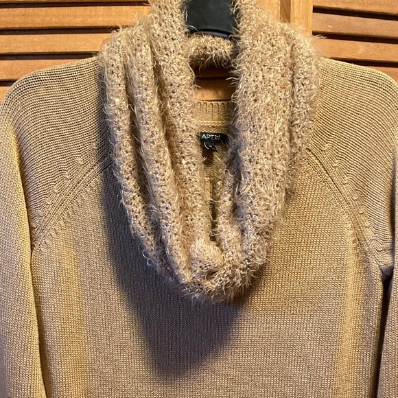 Apt. 9 Tan/Camel Crewneck Tunic Sweater with Detachable Infinity Scarf - Picture 5 of 13